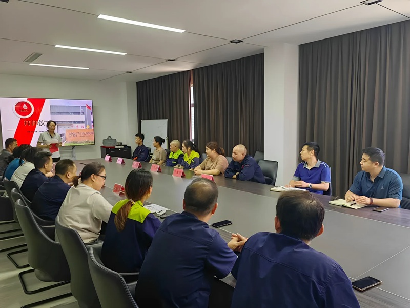 力威公司第一期 “以老帶新” 拜師儀式圓滿舉行